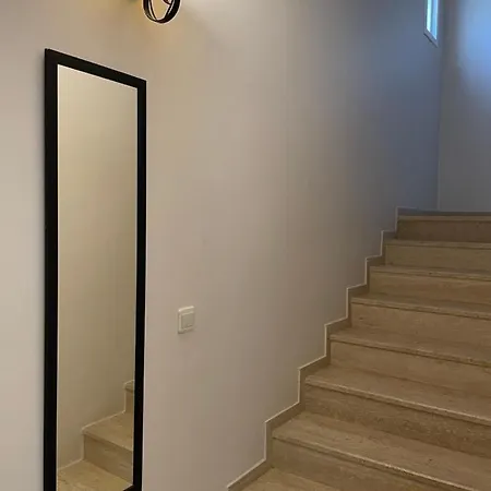 Tibet بيت للعطل